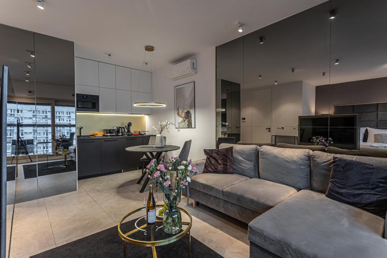 Mennica Residence Apartments By P&O Serviced Apartments Warsawa Bagian luar foto