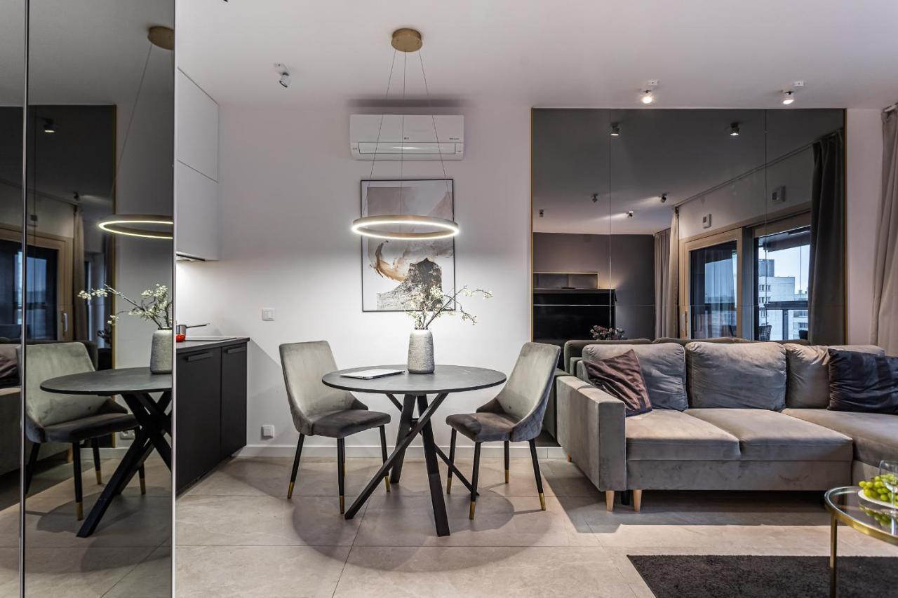 Mennica Residence Apartments By P&O Serviced Apartments Warsawa Bagian luar foto